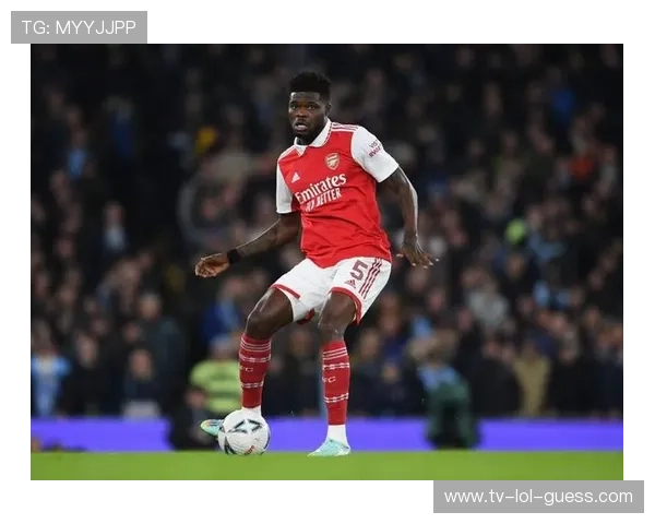 足球场上猝死球星回顾揭示运动员健康隐患与紧急应对措施